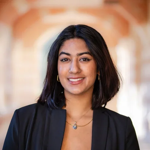 Tanisha Pulla with blurred background